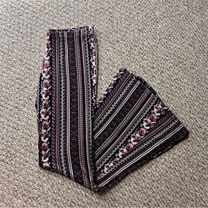 Patterned Flare Leggings